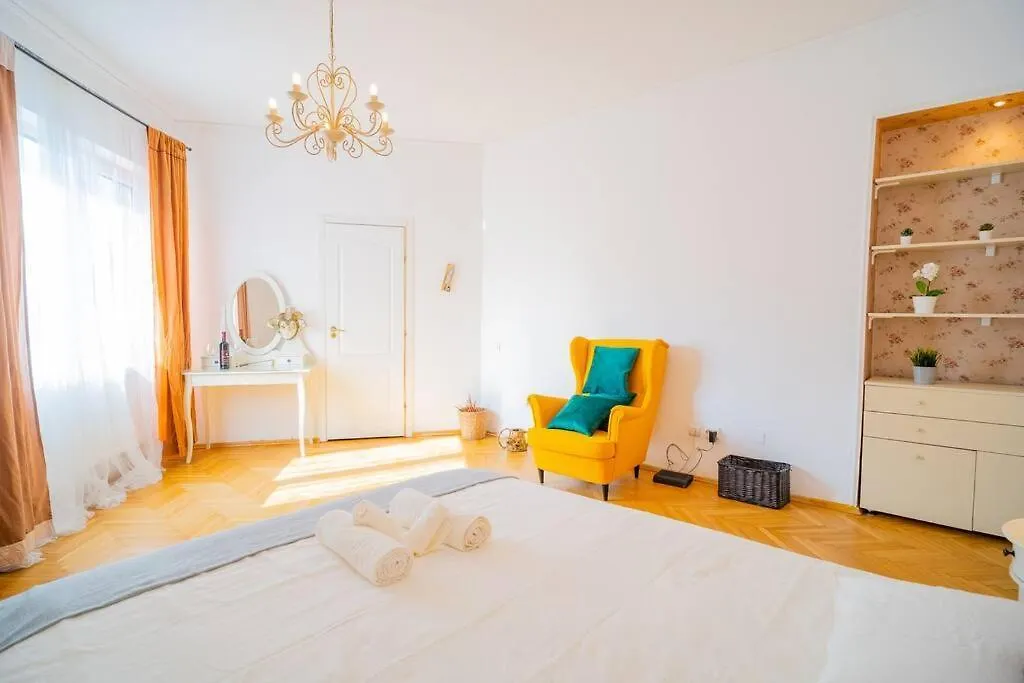 Stylishly Restored 1Br With Victorian Influence Bucharest 0*,  Romania