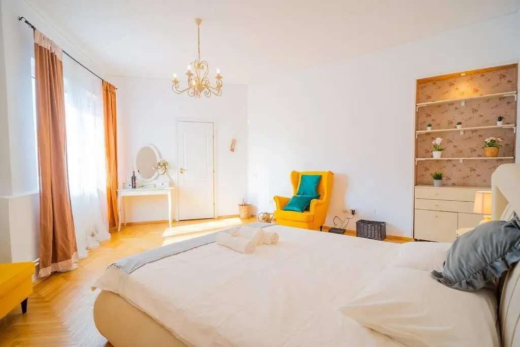 Apartment Stylishly Restored 1Br With Victorian Influence Bucharest Romania